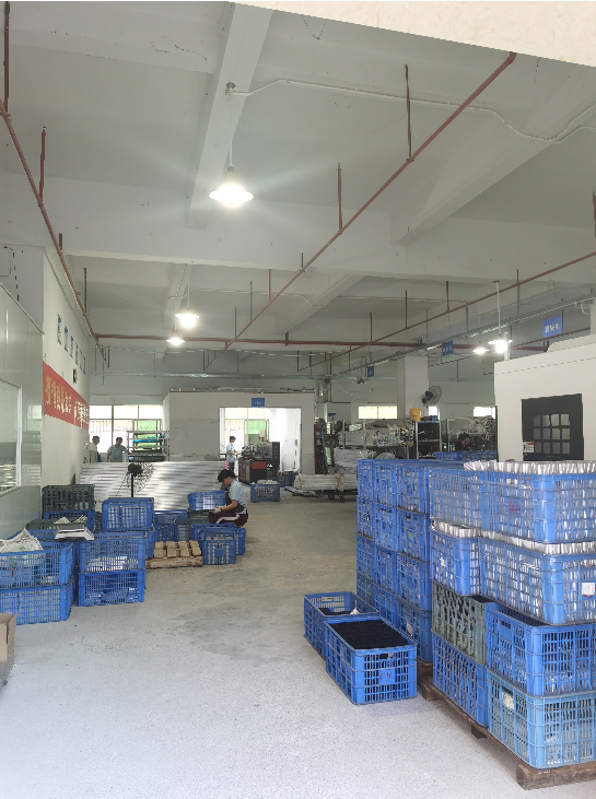 客戶訂單接踵而至，忙碌的發(fā)貨現(xiàn)場|鉑源五金